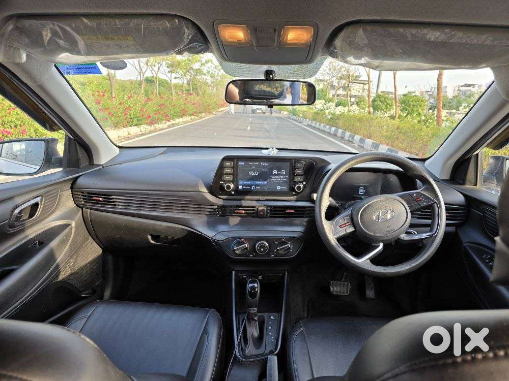 Hyundai I20 Sportz 1.2 Ivt Dual Tone, 2021, Petrol