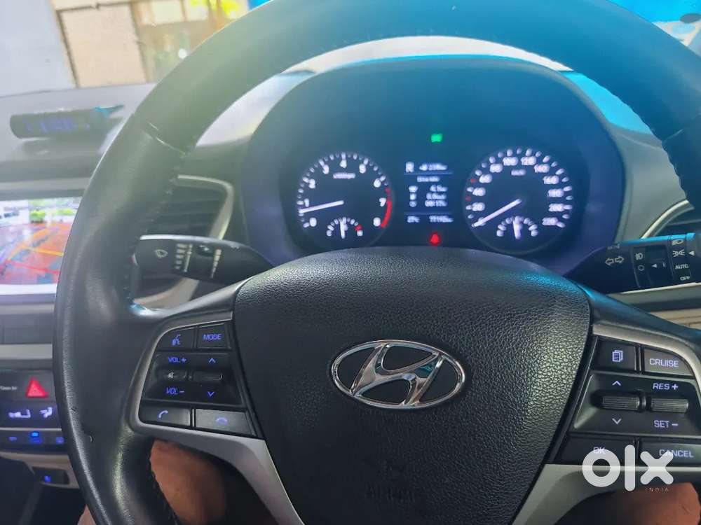 Hyundai Verna Petrol Automatic Sx O