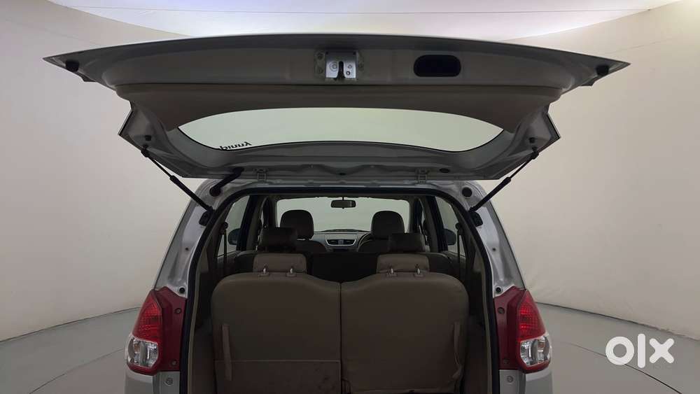 Maruti Suzuki Ertiga Vxi At, 2017, Petrol