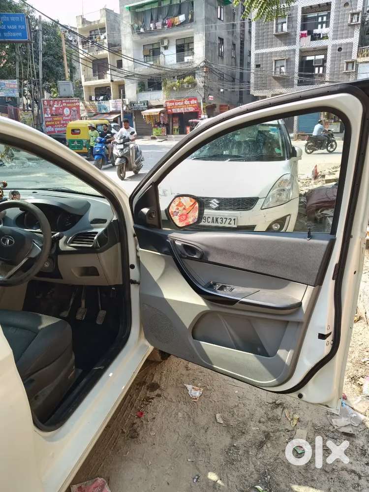 Tata Tiago Revotron Xt 2017
