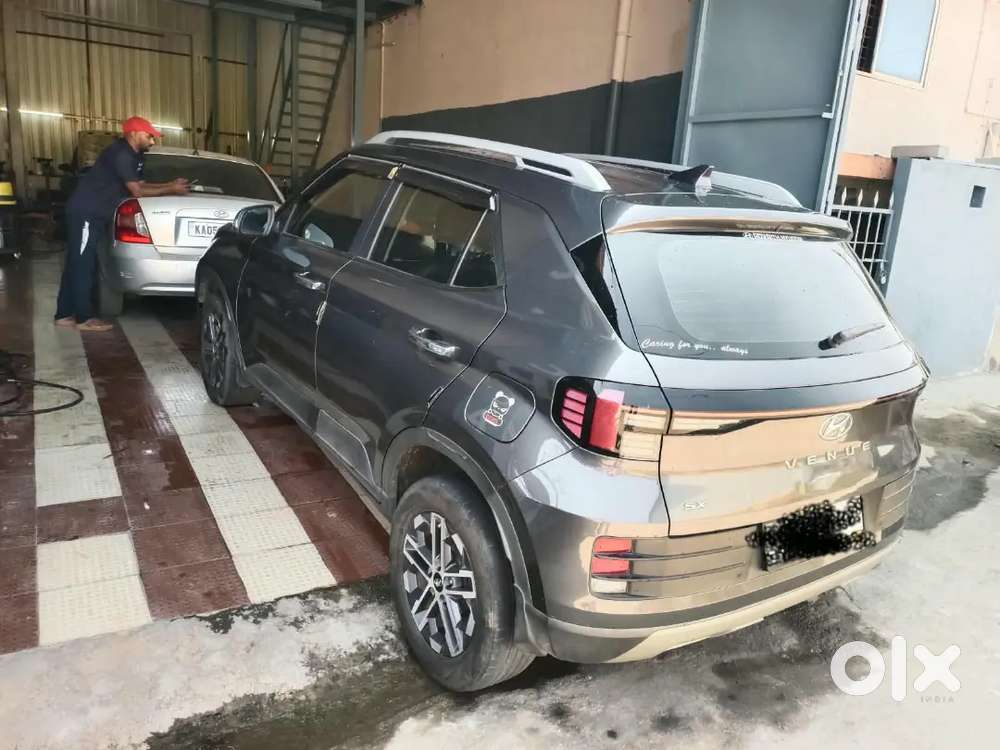 Hyundai Venue Diesel 2022 Manual 1st