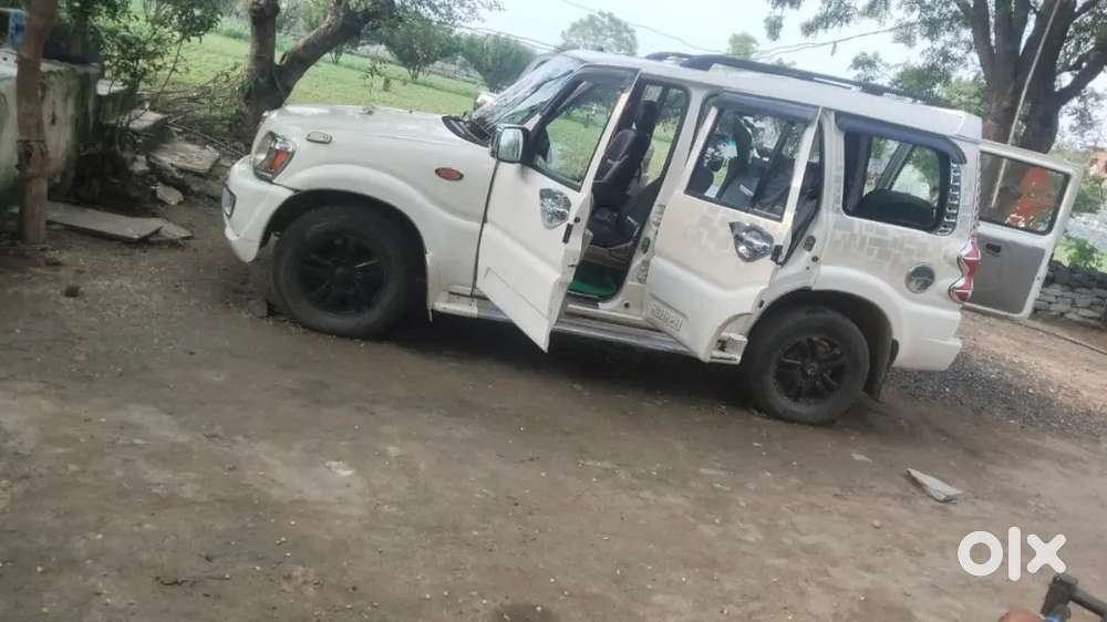 Mahindra Scorpio Classic 2013