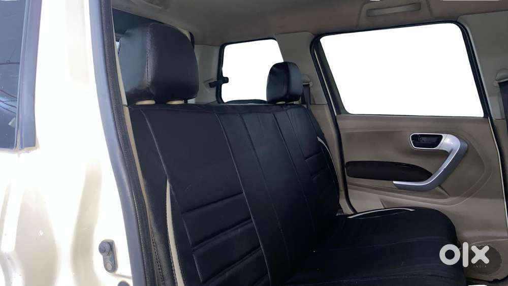 Mahindra Tuv 300 Mhawk100 T8, 2015, Diesel