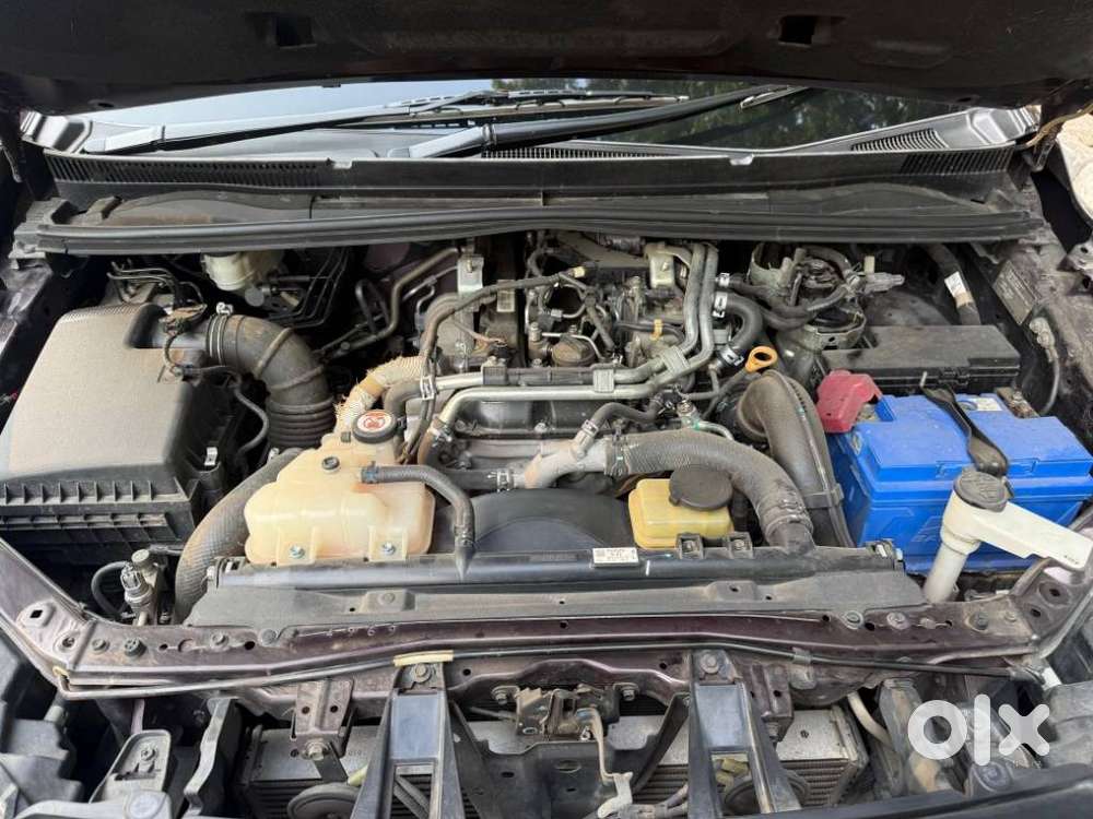 Toyota Innova Crysta 2.8 Gx At 8s, 2017, Petrol