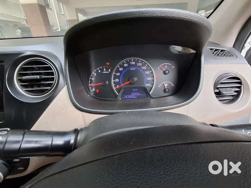 Hyundai Grand I10 Prime 2017 Fully Painted New Seats