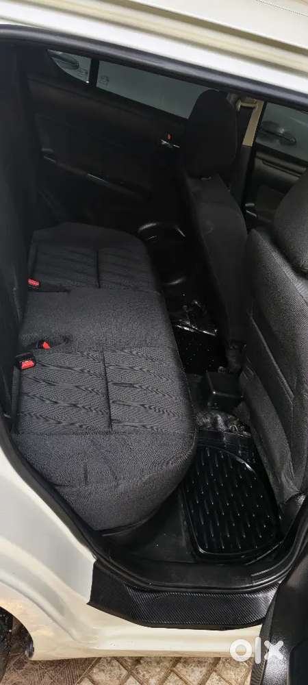 Swift Type 2 
Model 2014
Kilometre 102000
New Insurance 
New Tyre