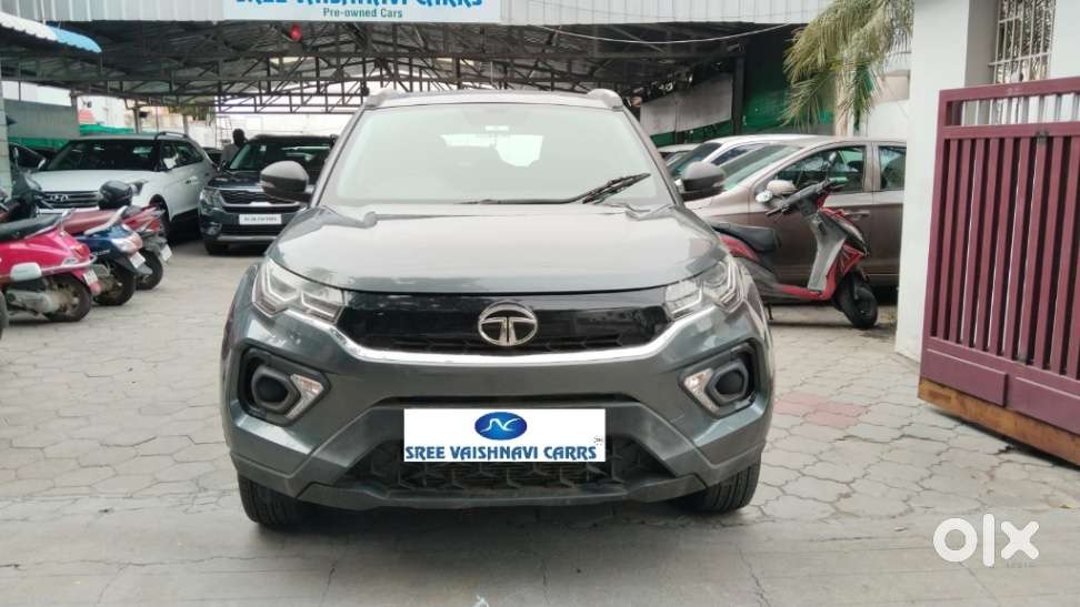 Tata Nexon, 2022, Petrol