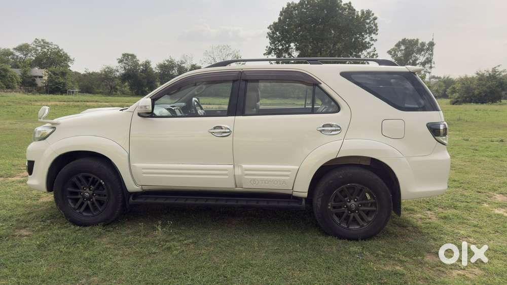 Toyota Fortuner 3.0 4x2 Mt, 2015, Diesel