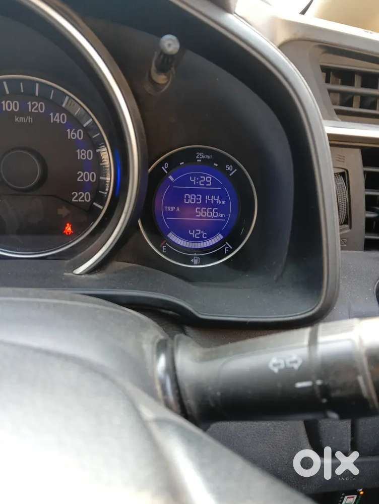 Honda Jazz I-vtec V Automatic 2015