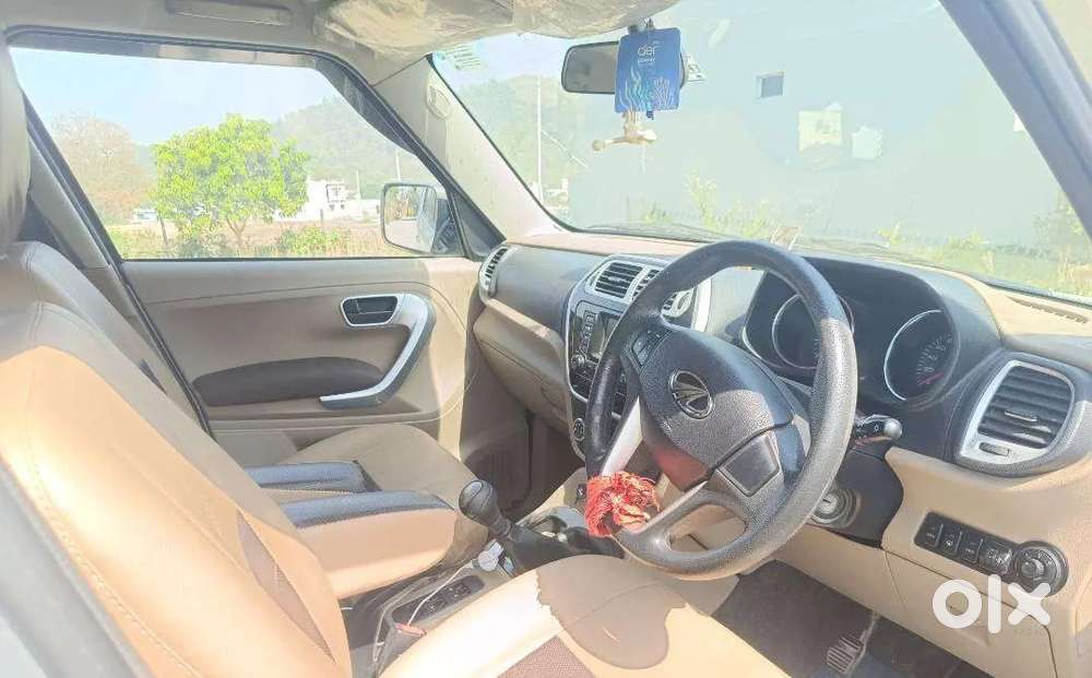 Urgent Sale Mahindra Tuv 300 Diesel 2018 Well Maintained