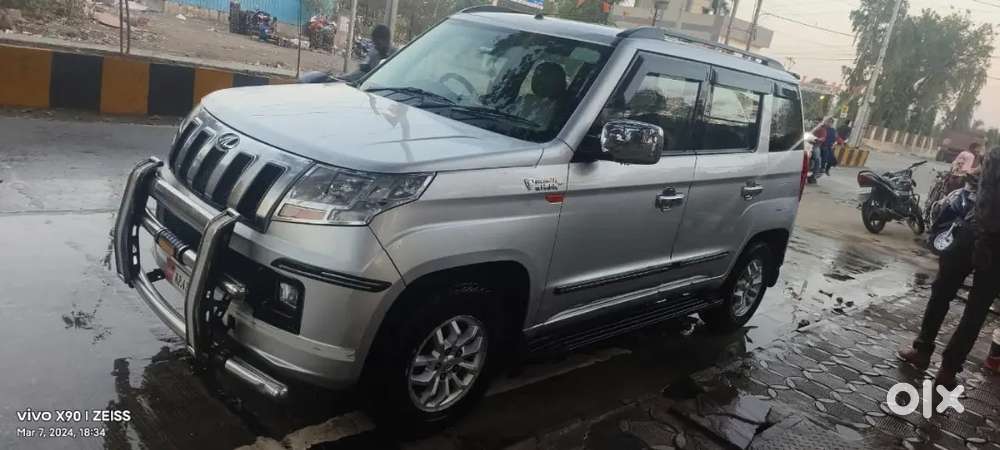 Mahindra Tuv 300 2016