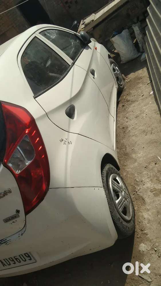 Hyundai Eon 2012 All Gadii Ok Ac Heater Working