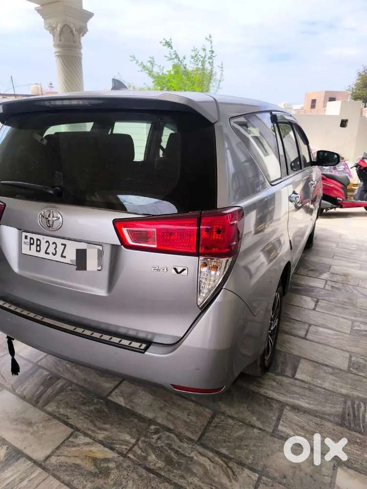 Toyota Innova Crysta 2022 Diesel 45000 Km Driven