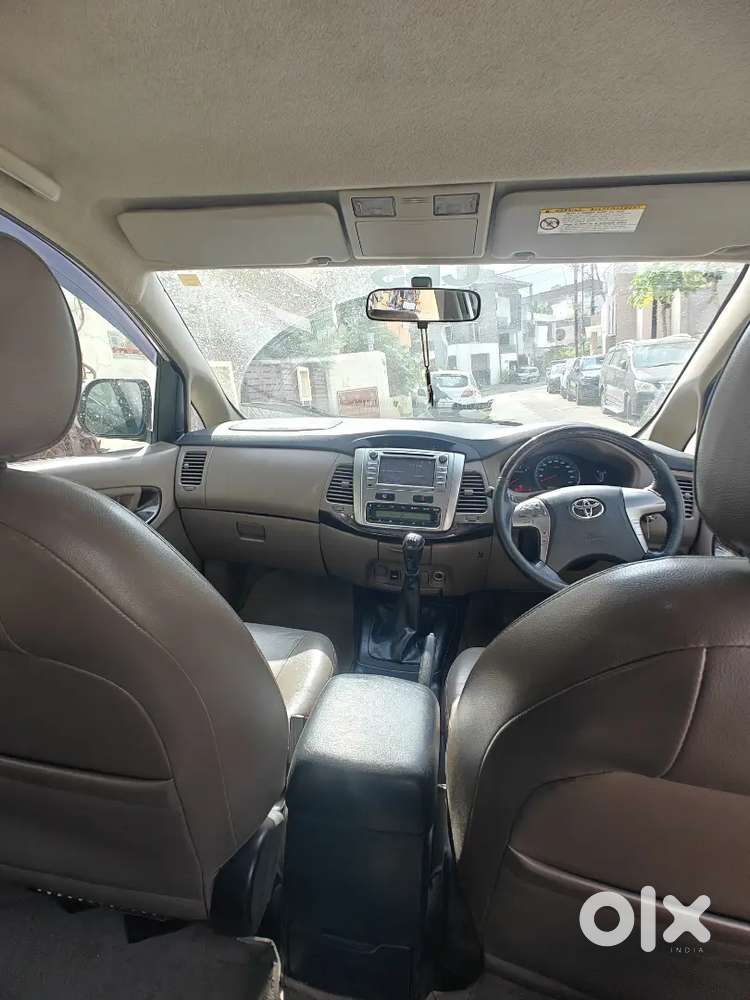 Toyota Innova 2015 Diesel Well Maintained