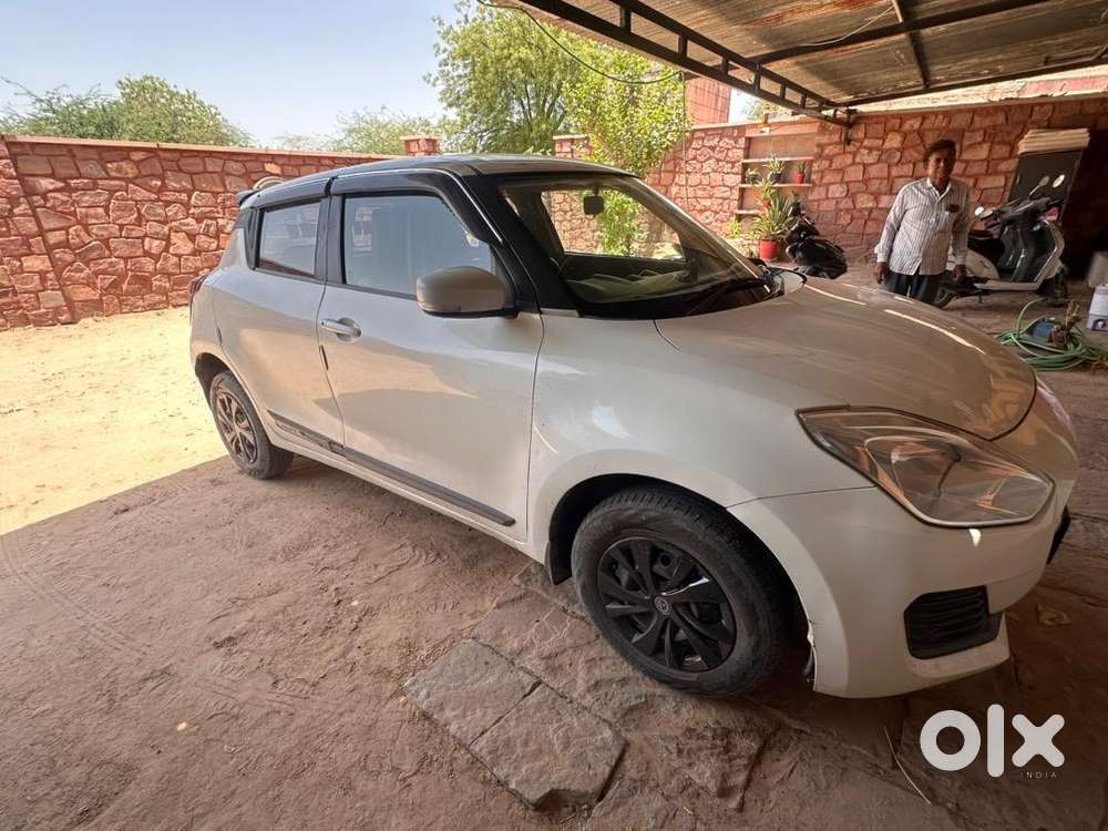 Maruti Suzuki Swift 2023 Petrol 65000 Km Driven