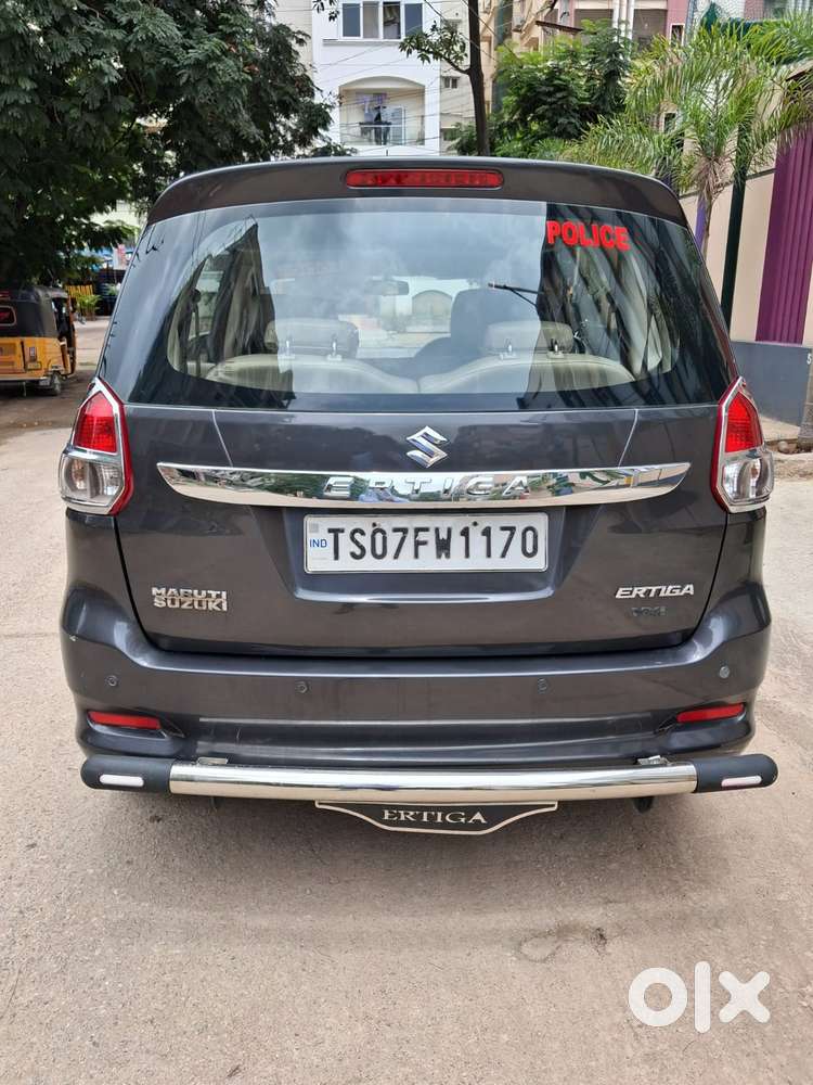 Maruti Suzuki Ertiga Vxi At Petrol, 2017, Petrol