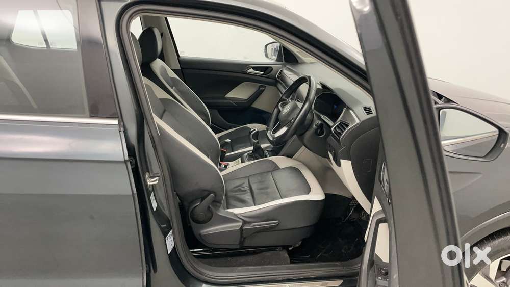 Volkswagen Taigun Topline 1.0 Tsi At (electric Seats), 2022, Petrol