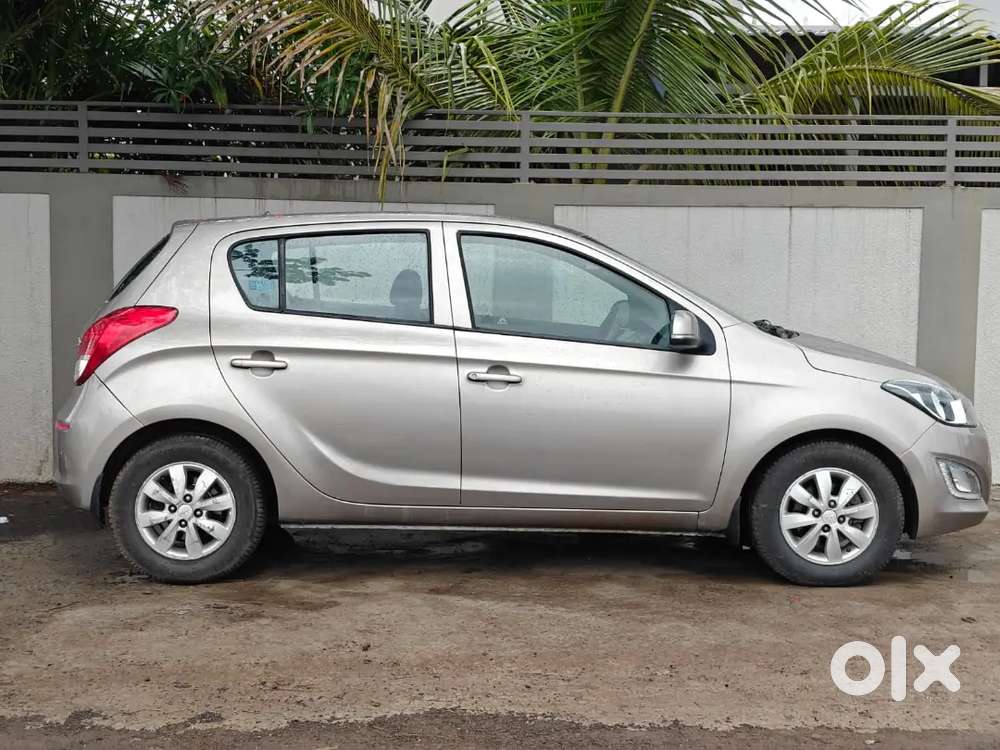 Lady Dr Less Driven Hyundai I20 Sportz 2014 Diesel Car