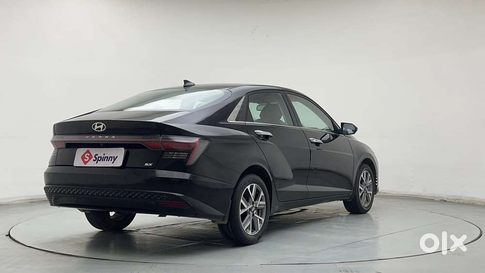 Hyundai Verna 1.5 Sx Petrol Mt, 2023, Petrol