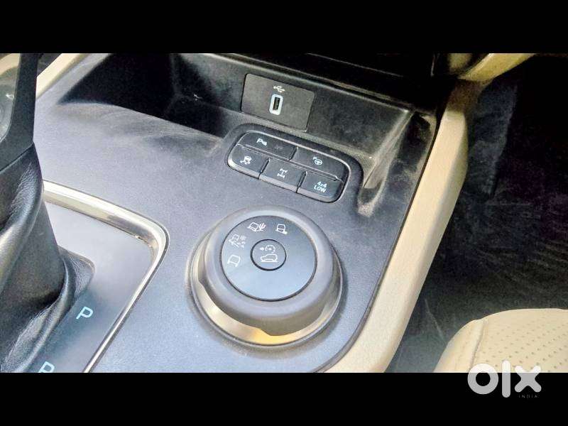 Ford Endeavour Titanium 4x2, 2021, Diesel