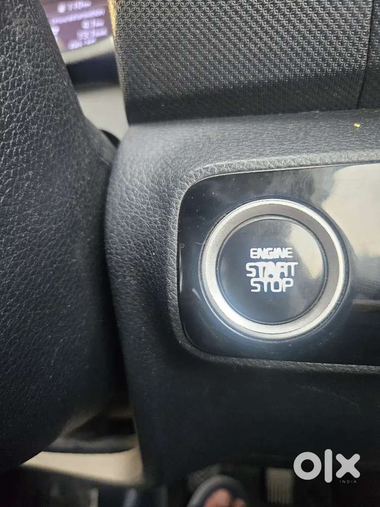Kia Sonet Htk Plus Diesel Under Warrenty