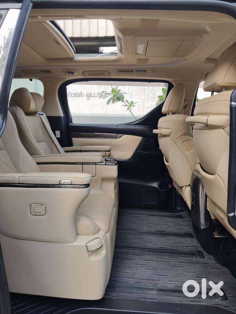 Toyota Vellfire Vip &ndash; Executive Lounge, 2020, Petrol