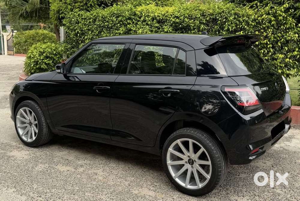 Maruti Suzuki Swift 1.2 Vxi (o), 2025, Petrol
