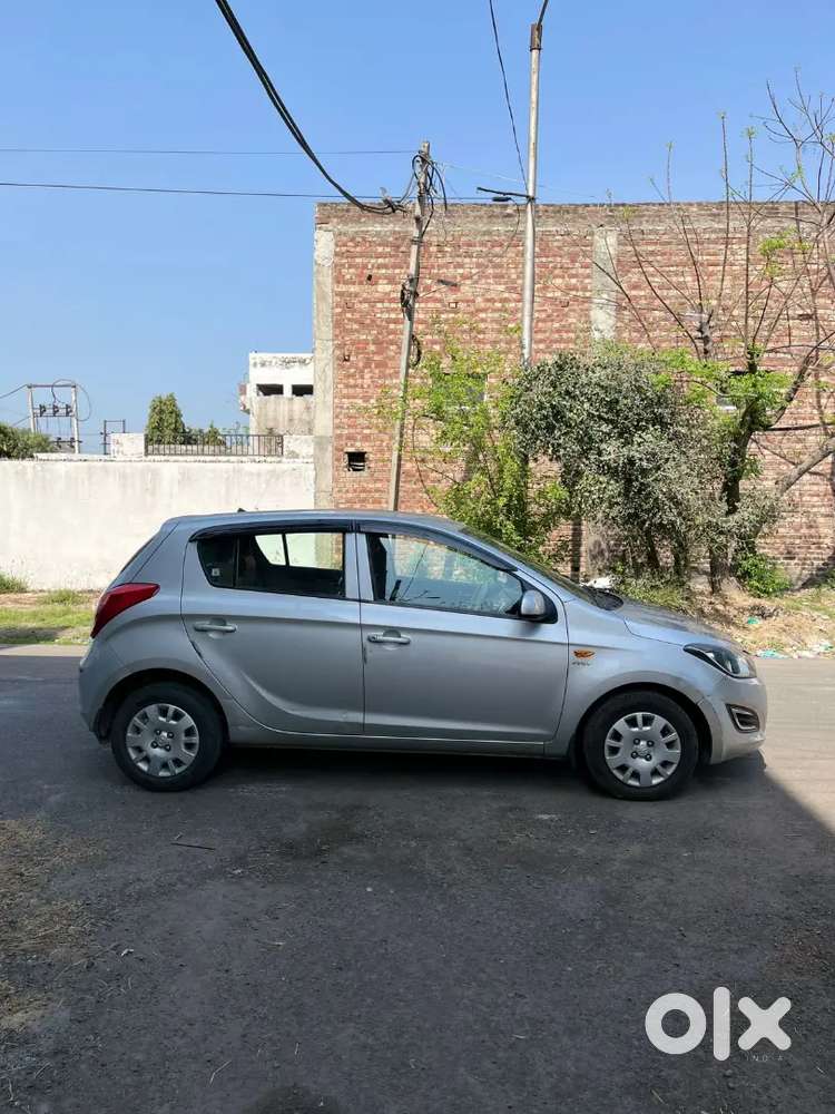 Hyundai I20 2012 Petrol 62000 Km Driven
