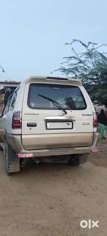 Chevrolet Tavera Neo 2012