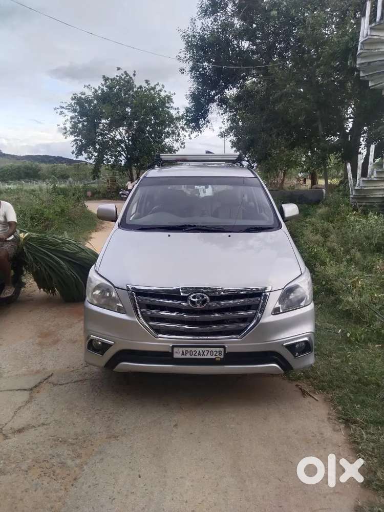 Toyota Innova 2.5 G 2014
