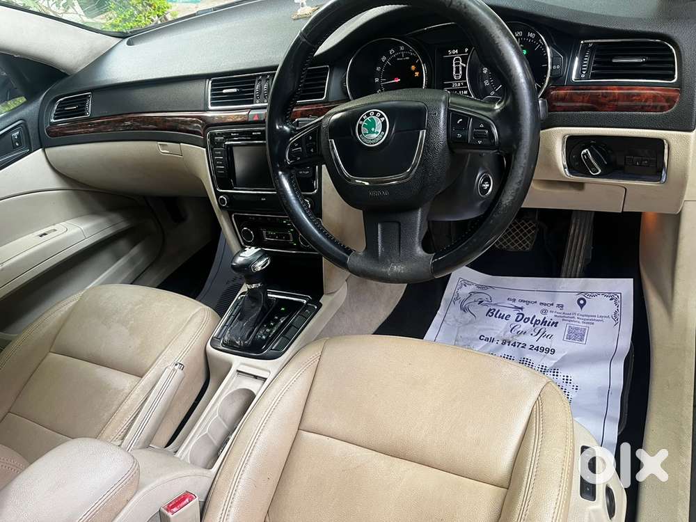 Skoda Superb Elegance 2012