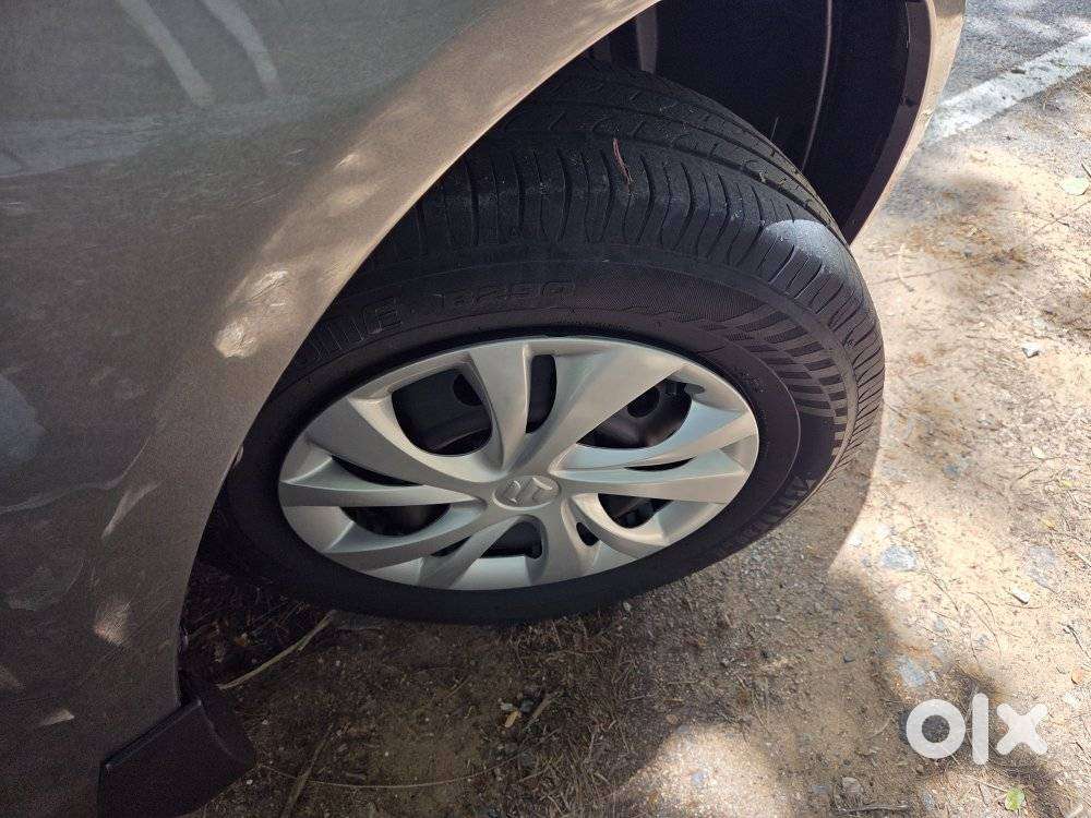 Maruti Suzuki Swift Vxi + Manual, 2016, Petrol