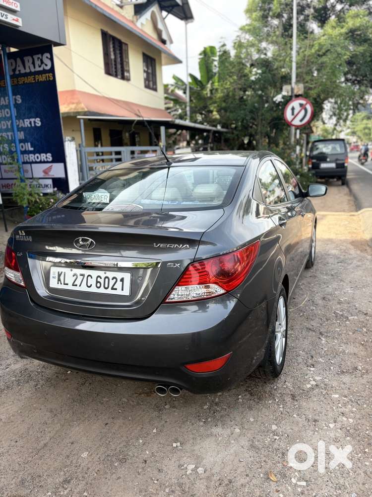 Hyundai Verna 2012 Petrol 32630 Km Driven