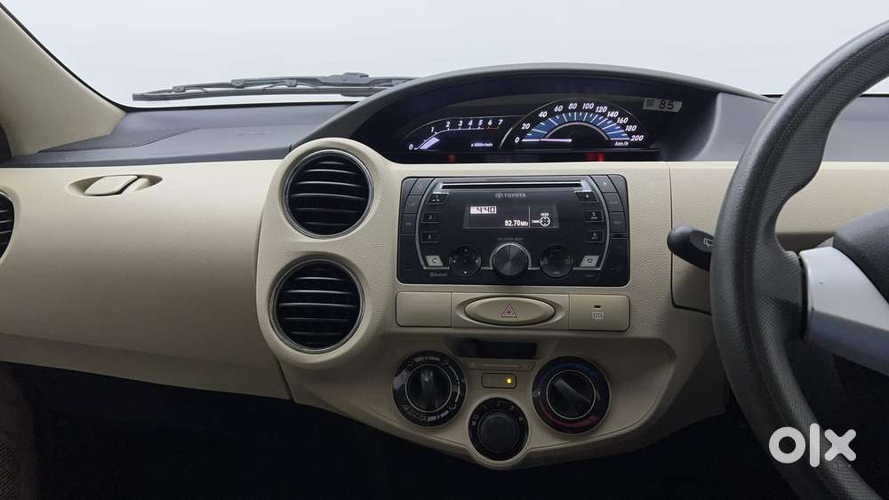 Toyota Etios Liva 2014-2016 V, 2017, Petrol