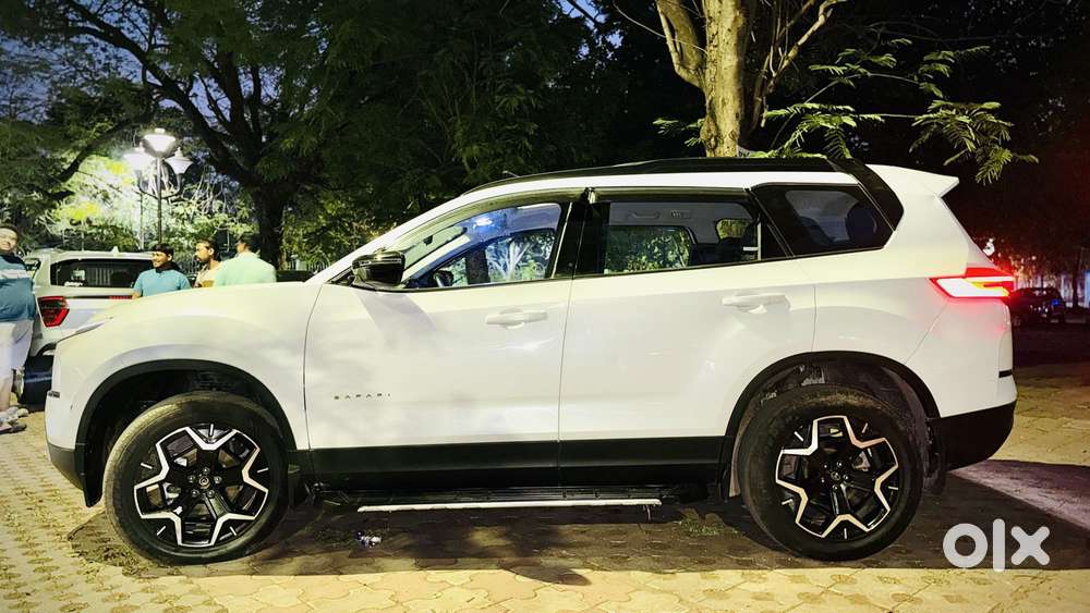 Tata Safari Adventure X Plus 7 Str At, 2024, Diesel