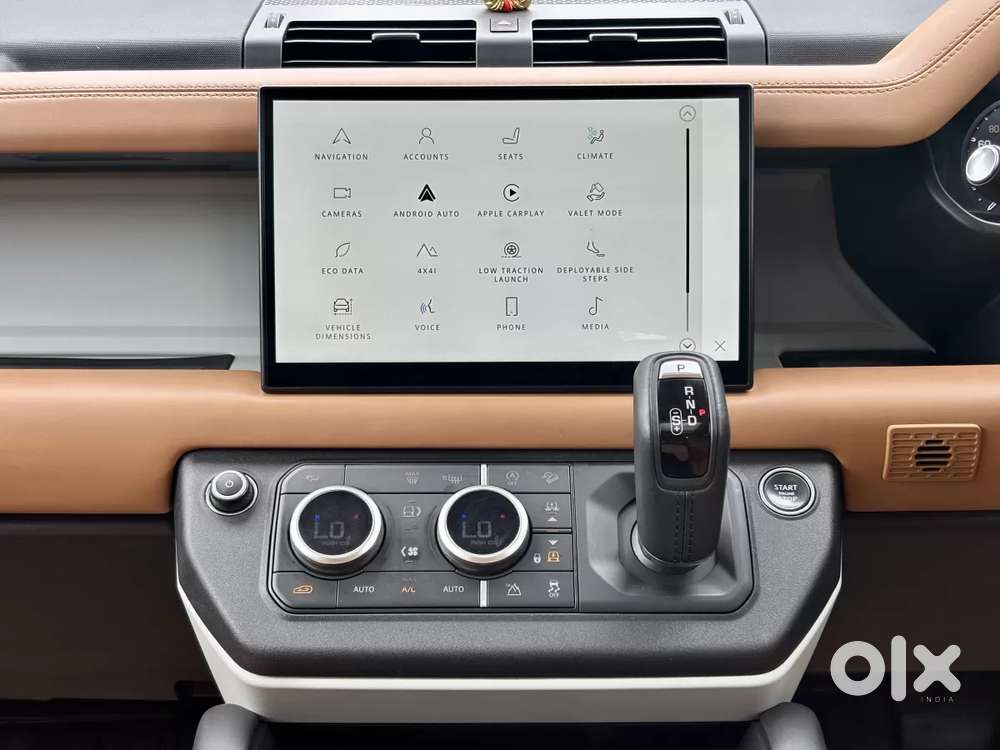 Land Rover Defender, 2024, Petrol