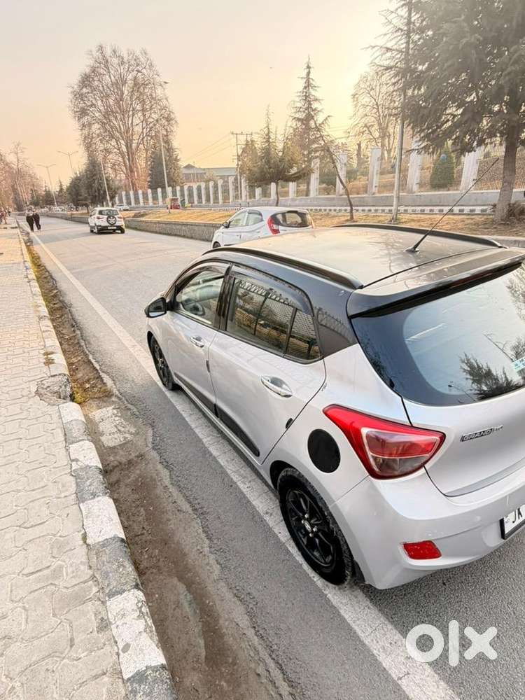 Hyundai Grand I10 2016 Petrol Well Maintained
