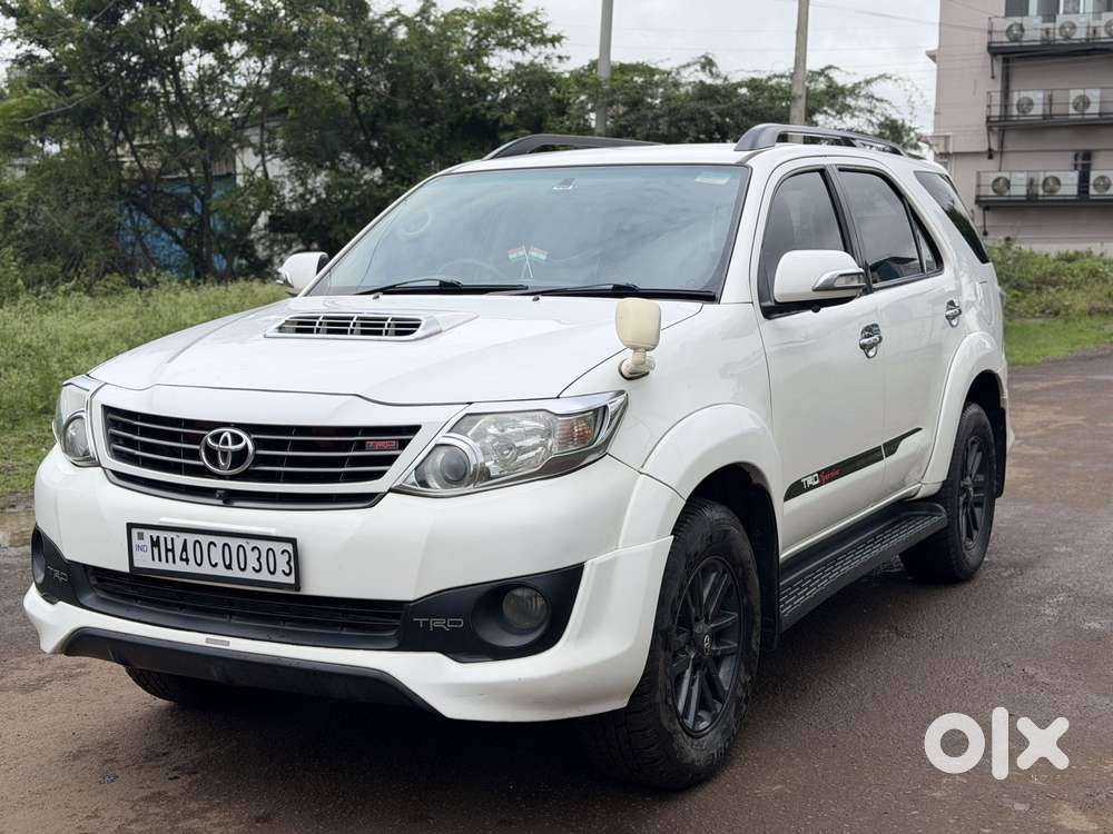 Toyota Fortuner Sportivo 4x4 Mt, 2015, Diesel