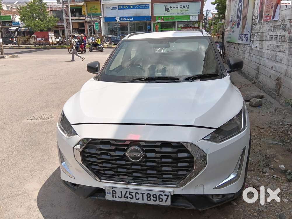 Nissan Magnite Kuro Edition 1.0 Petrol Mt, 2022, Petrol
