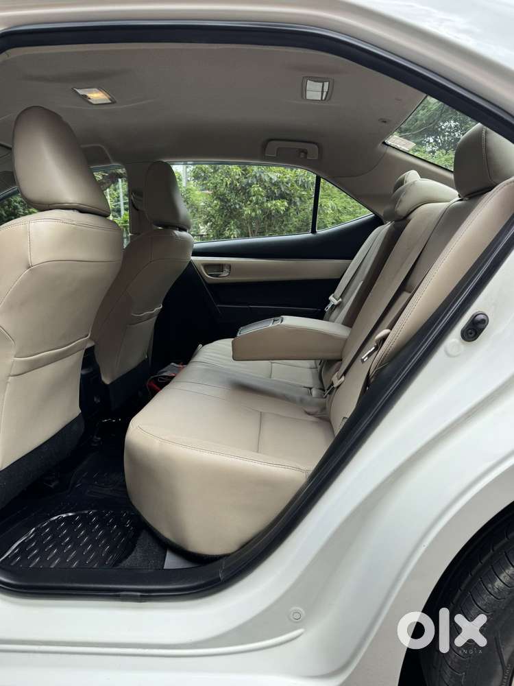 Toyota Corolla Altis Vl At, 2016, Petrol