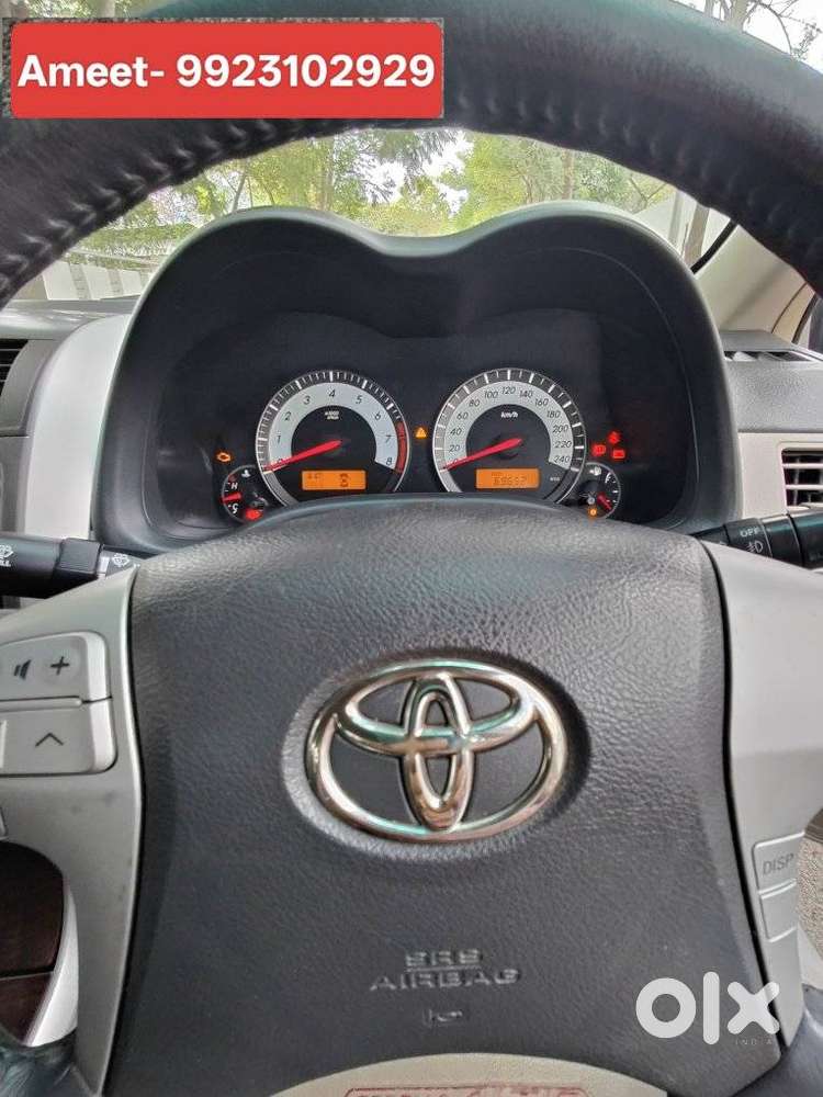 Toyota Corolla Altis Facelift, 2014, Petrol