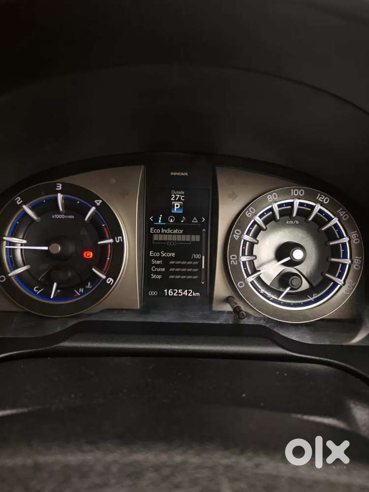 Toyota Innova Crysta 2.8 Zx At 7 Seater, 2016, Diesel