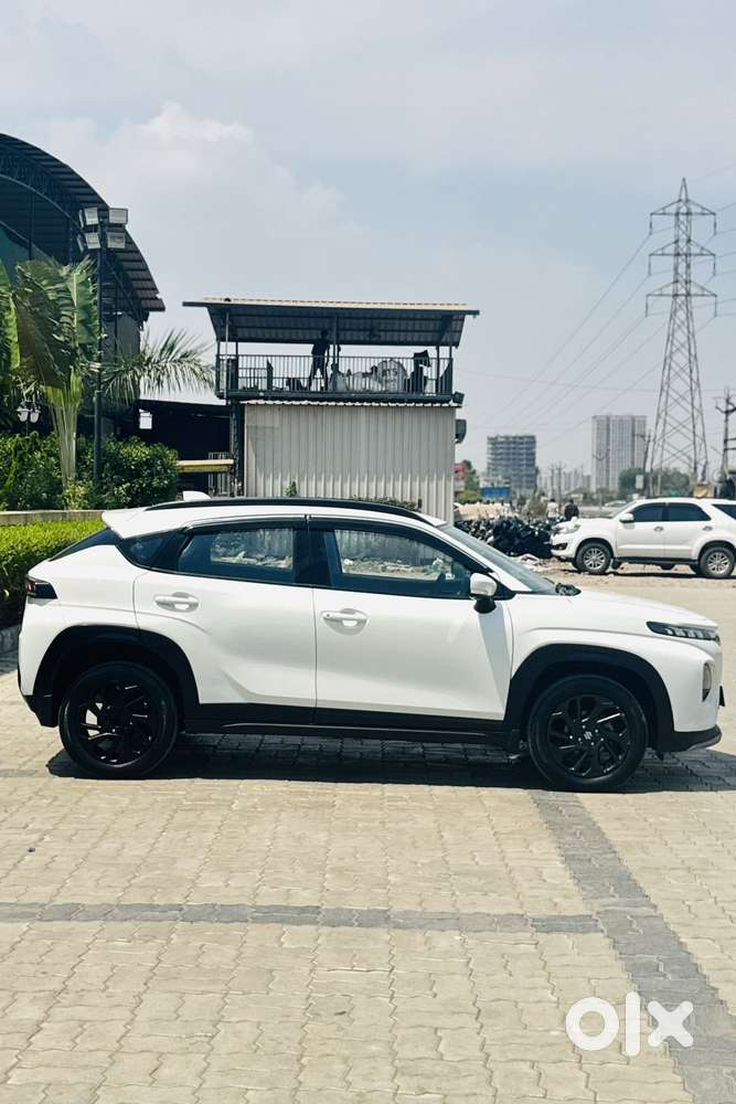 Maruti Suzuki Fronx Delta Plus 1.2l Ags, 2023, Petrol