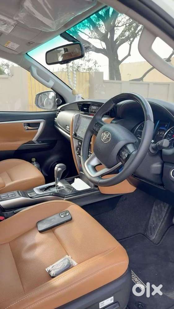 Toyota Fortuner 2025 Diesel Well Maintained