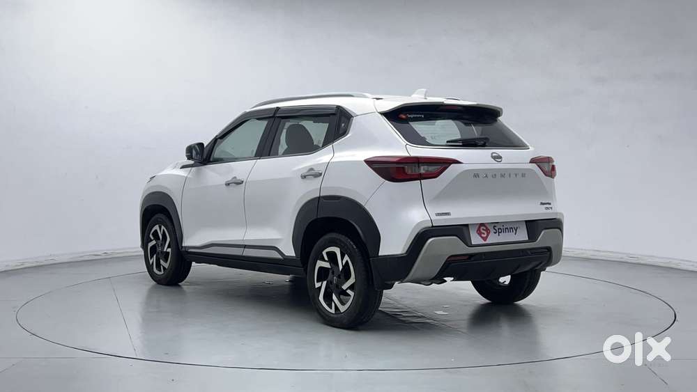 Nissan Magnite 1.0 Xv Premium Turbo Cvt (o), 2022, Petrol