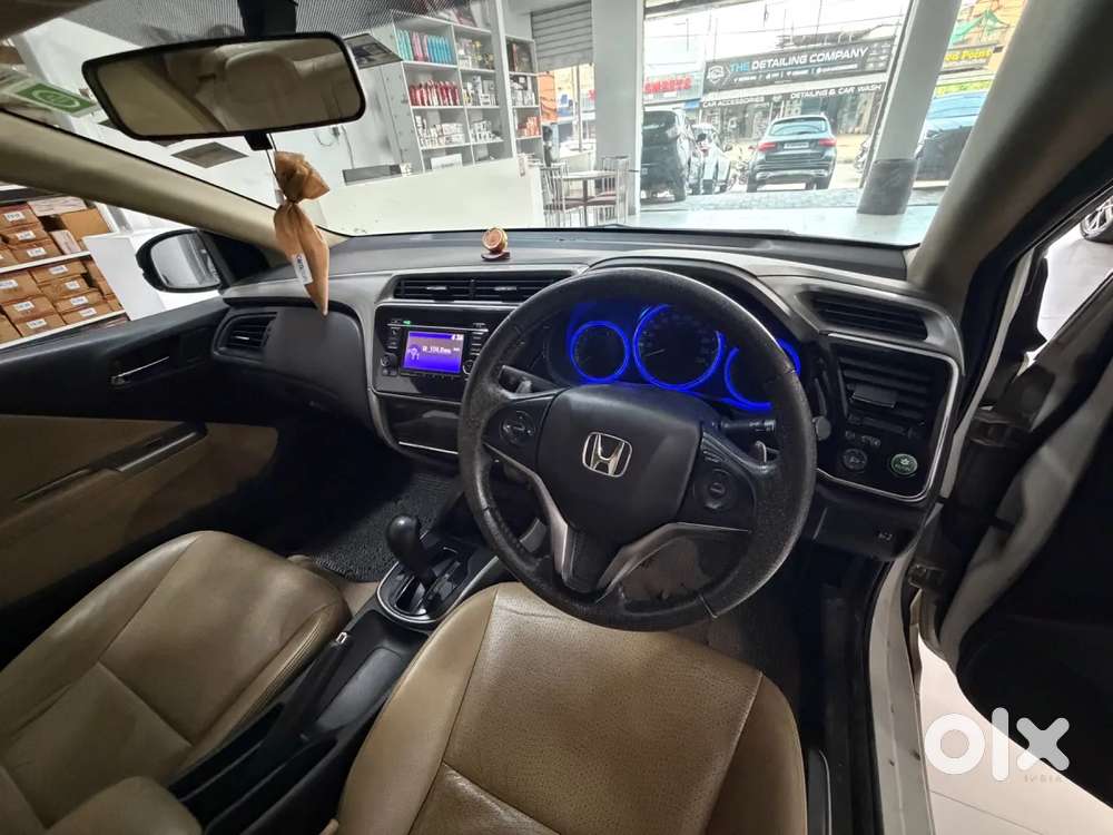 Honda City 1.5 V 4th Gen I-vtec Mt, 2016, Petrol