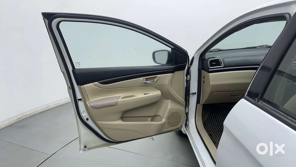 Maruti Suzuki Ciaz At Vxi Plus, 2016, Petrol