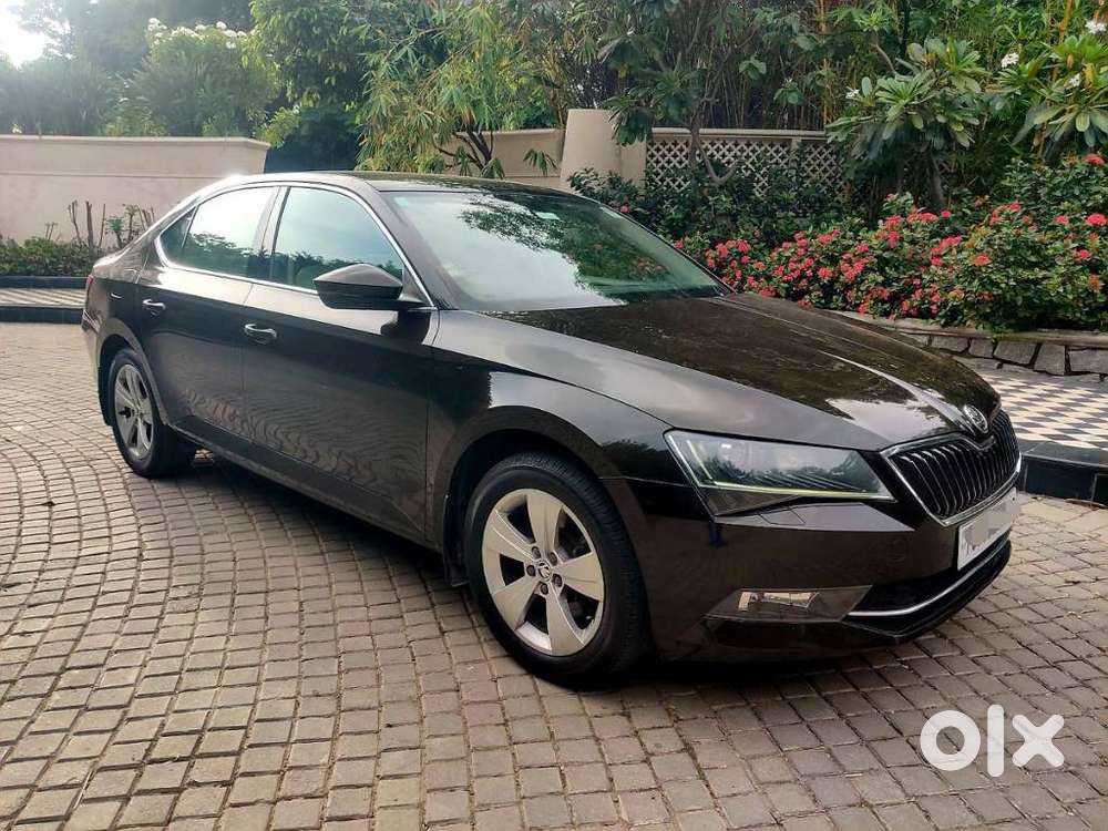 Skoda Superb L&k 2.0 Tdi At, 2017, Petrol