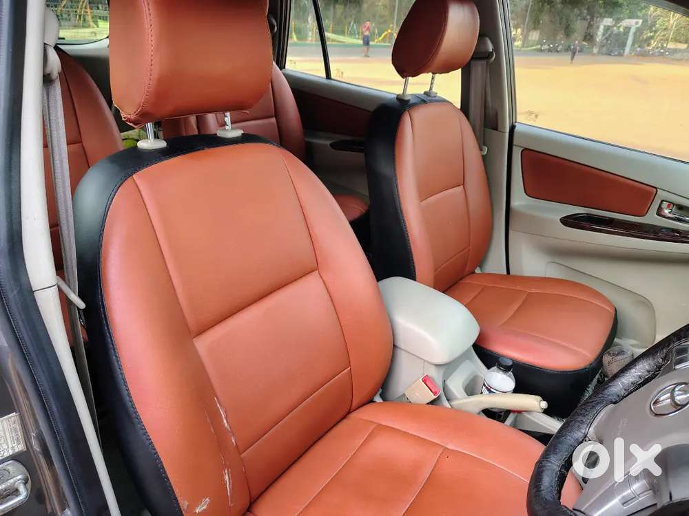 Toyota Innova 2.5 V Diesel 7-seater  Vip Number