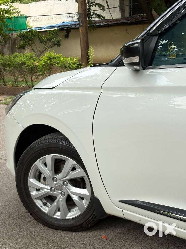 Maruti Suzuki Swift Zxi Plus Amt Dual Tone, 2025, Petrol
